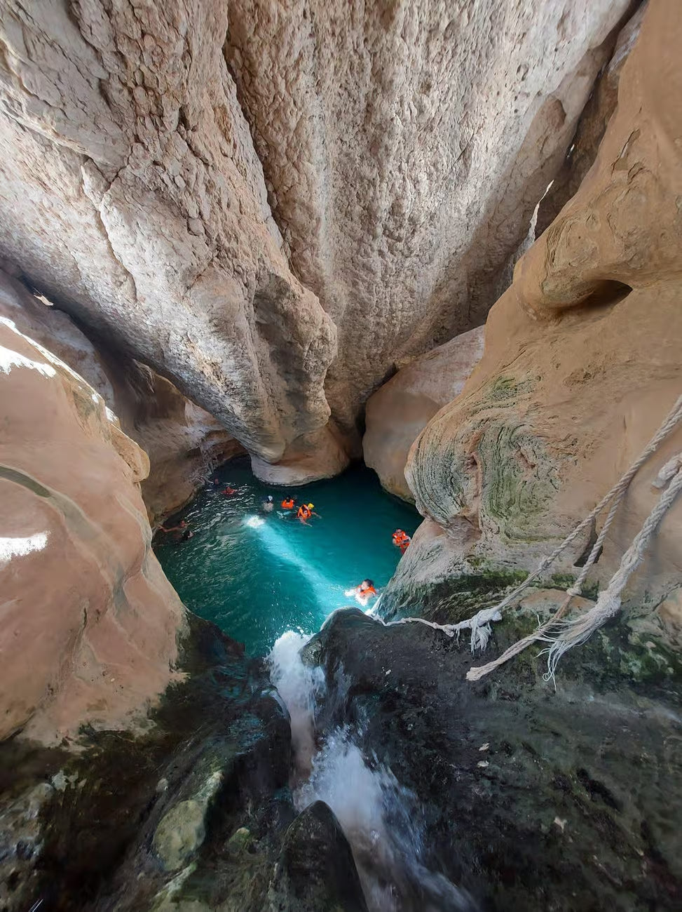 Wadi Shab & Sinkhole Private Tour