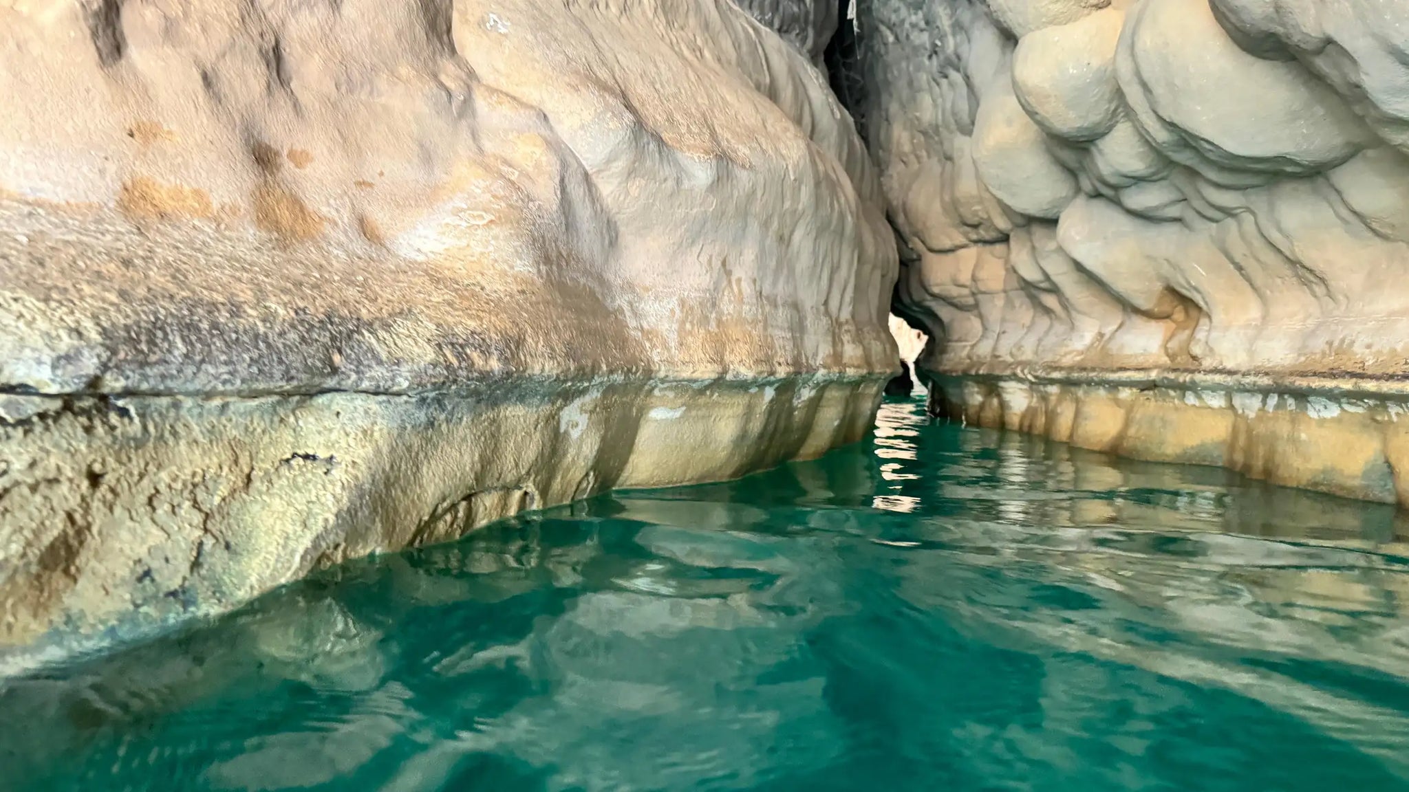 Wadi Shab & Sinkhole Private Tour
